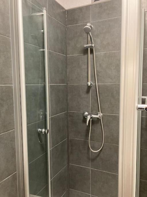 Toll Apartment Am Rhein Netflix Internet 1000 Mbits, Free Parking Дуйсбург Екстер'єр фото